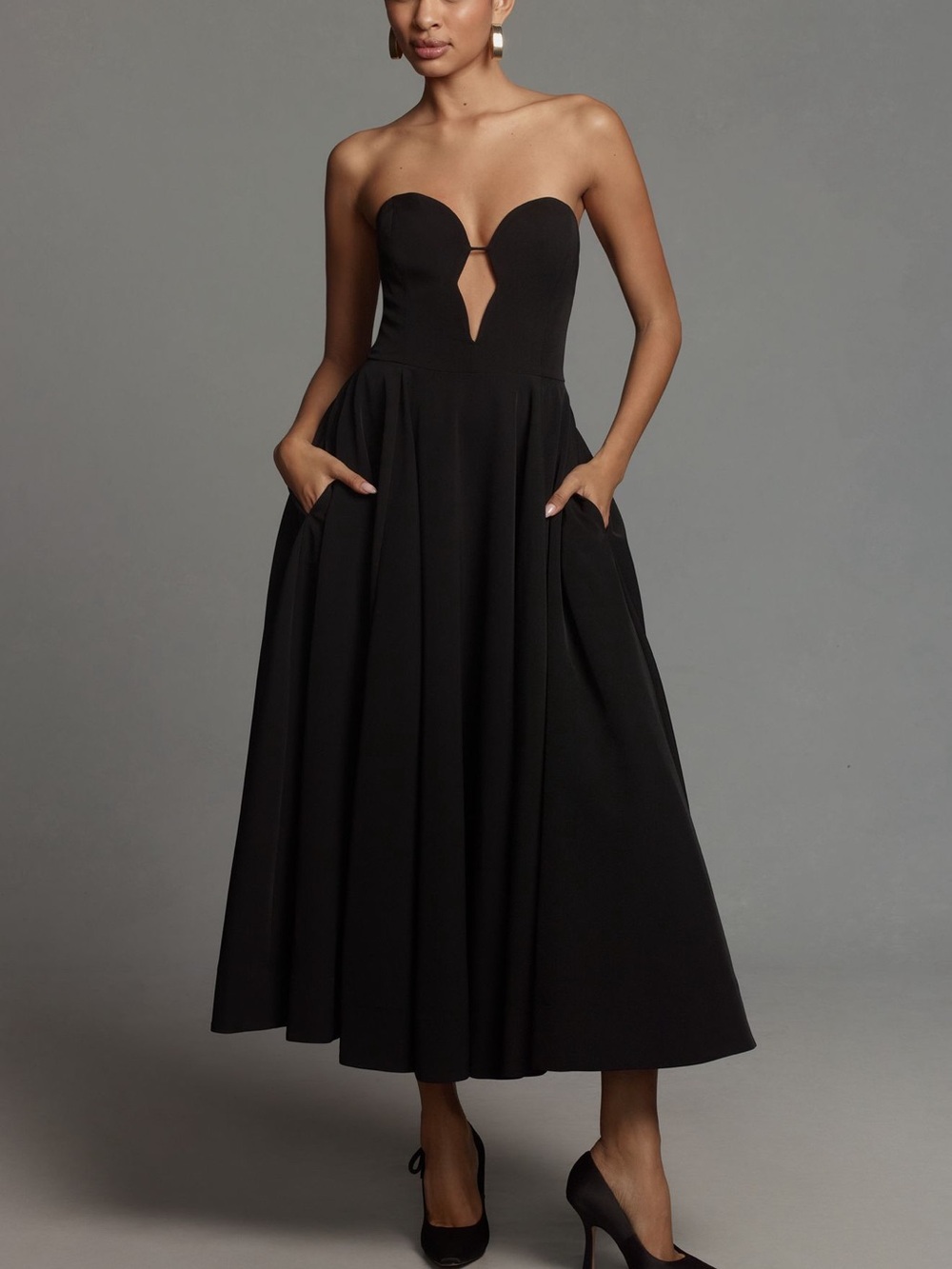Strapless Black Midi Dress with Sweetheart Neckline